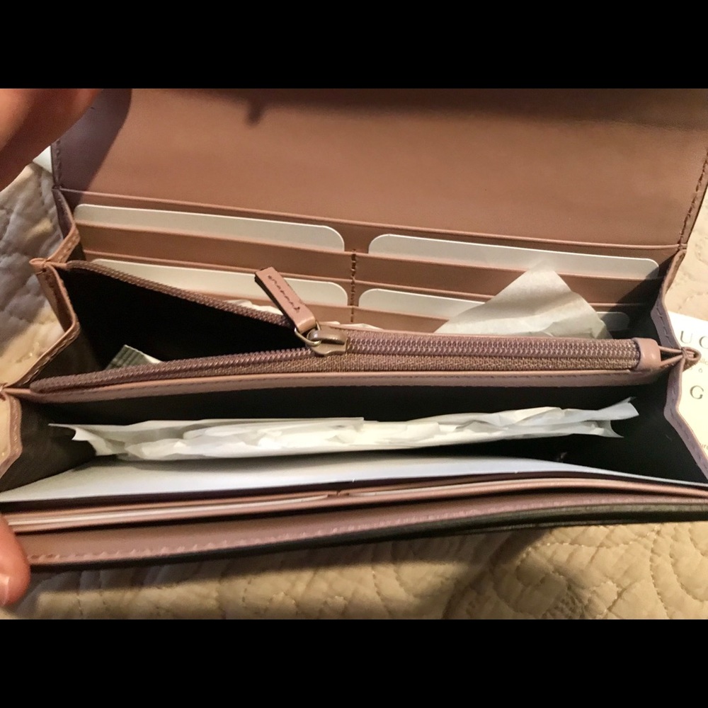 Gucci Wallet - Picture 4 of 8